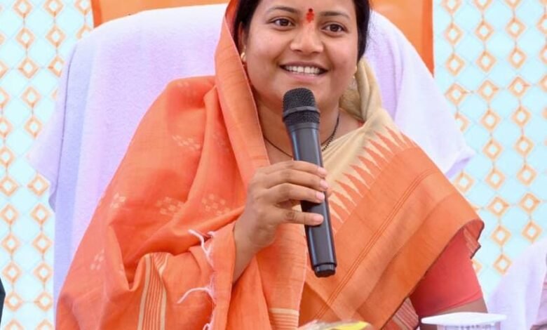 मंत्री श्रीमती लक्ष्मी राजवाड़े के प्रयासों से छह परियोजना-सह-संसाधन केंद्रों के भवनों को मंजूरी मंत्री श्रीमती लक्ष्मी राजवाड़े के प्रयासों से छह परियोजना-सह-संसाधन केंद्रों के भवनों को मंजूरी