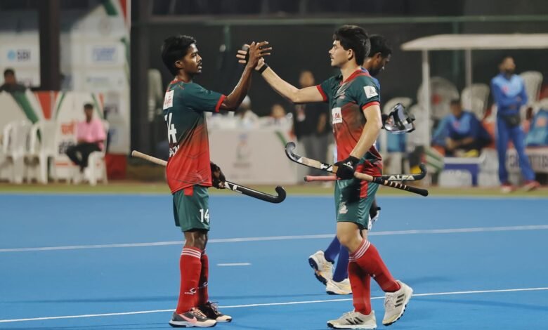 शाहरुख और आशीष पूर्ति ने संस्कारधानी स्ट्राइकर्स को दिलाई पहली जीत, राजधानी रॉयल्स को 4-2 से हराया शाहरुख और आशीष पूर्ति ने संस्कारधानी स्ट्राइकर्स को दिलाई पहली जीत, राजधानी रॉयल्स को 4-2 से हराया