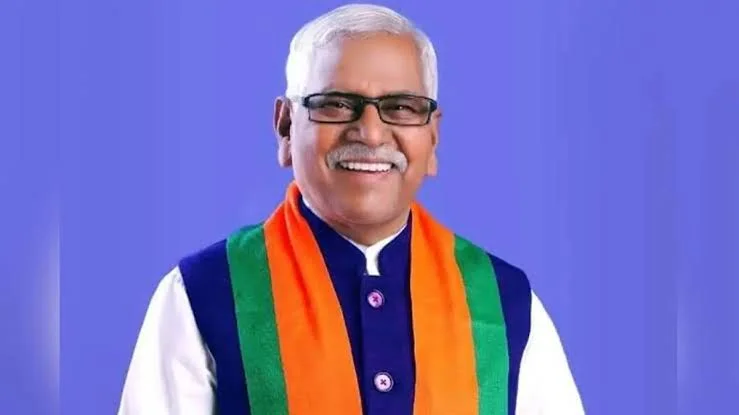 दिवंगत विधायक डोमनलाल कोर्सेवाड़ा का पार्थिव शरीर शनिवार को पहुँचेगा छत्तीसगढ़